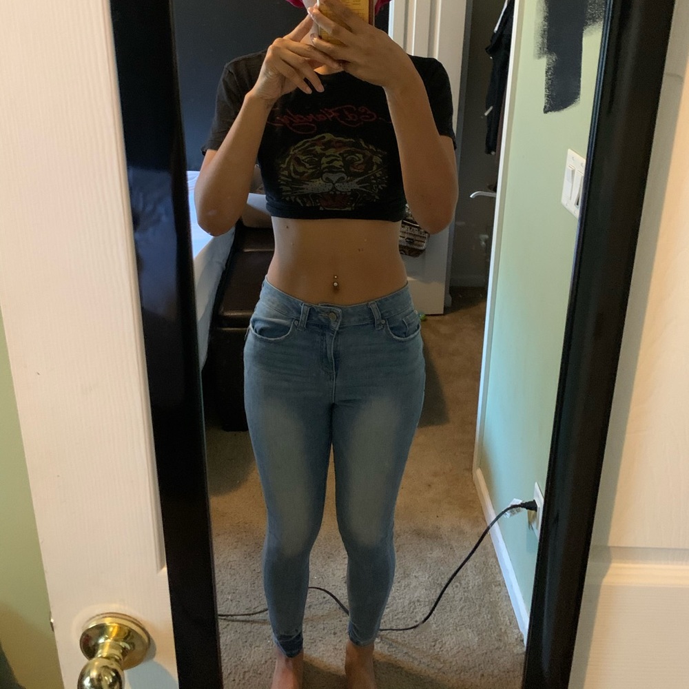 size 3 in US jeans // skinny jeans